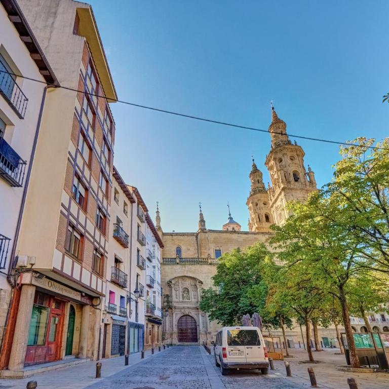 Ambigu de la concatedral by Clabao - Standard Studio - 27