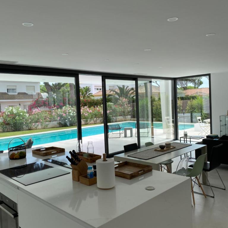 Mas del Cullou, moderne Villa in Andalusien, in der Nähe vom Meer - Apartamento de 5 dormitorios - 4