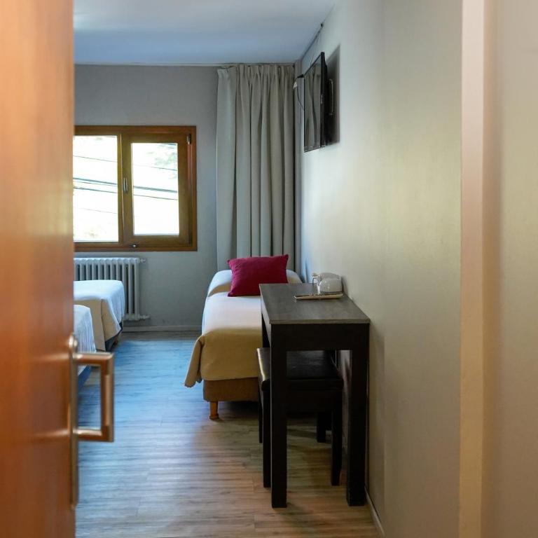 Hotel 7 Lagos - Habitación Cuádruple Estándar - 4