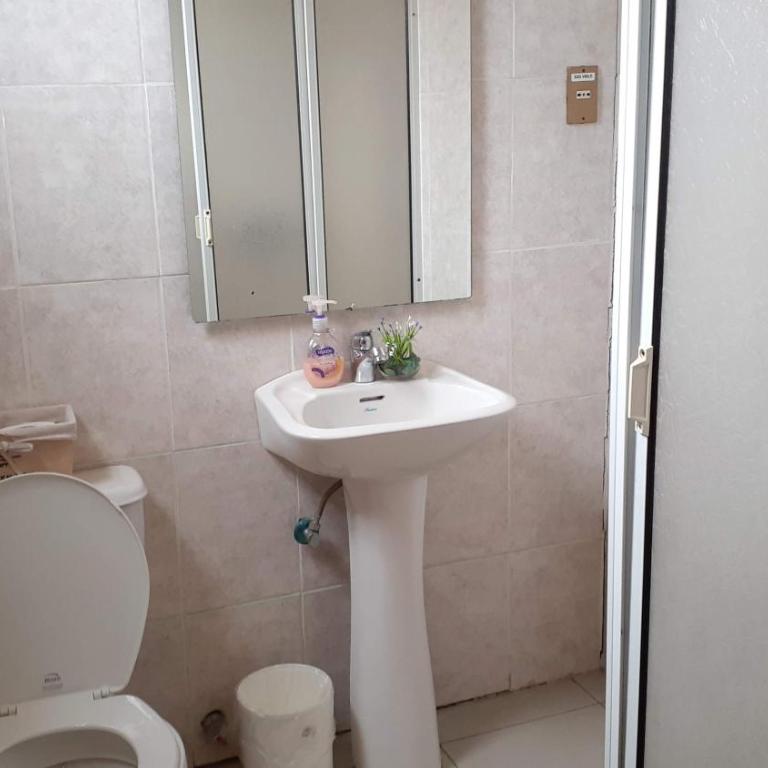 hostal ayelen - Quadruple Room with Bathroom - 2