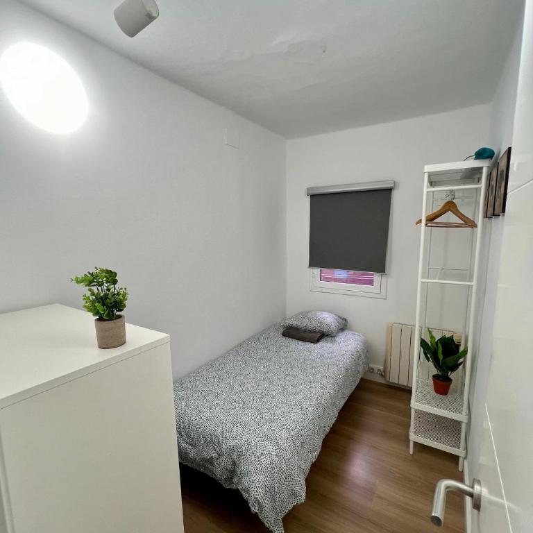 Charming and quiet apartments near Barcelona - Quiet Two-Bedroom Apartment - 9