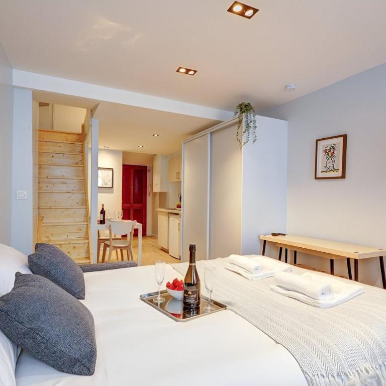 Bluestay 252 - Duplex au cœur de Paris - Appartement 1 Chambre - 13