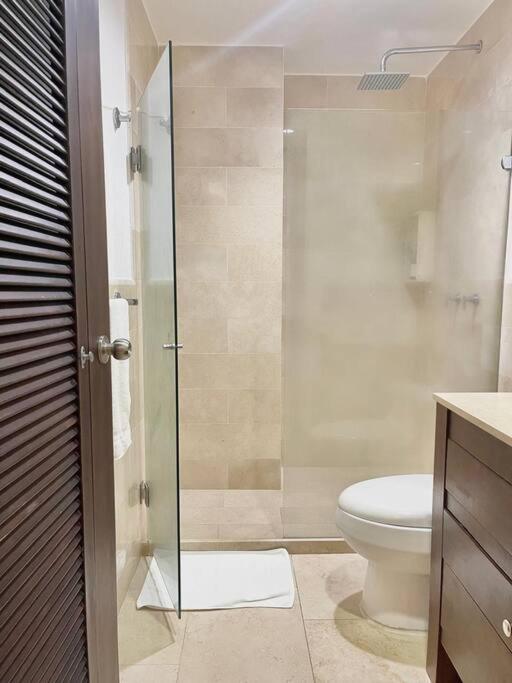 Modern Comfort - Spacious 2BR in Walled City - Apartamento de 2 dormitorios - 51