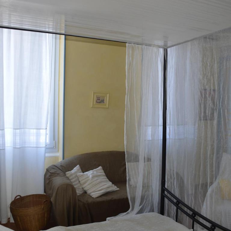Volets Bleus et Briques Rouges - Apartment - 39