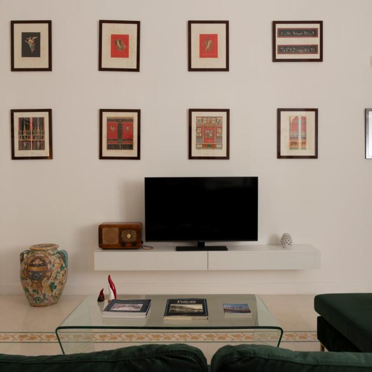 A.RI.EL luxury apartment - Two-Bedroom House - 3