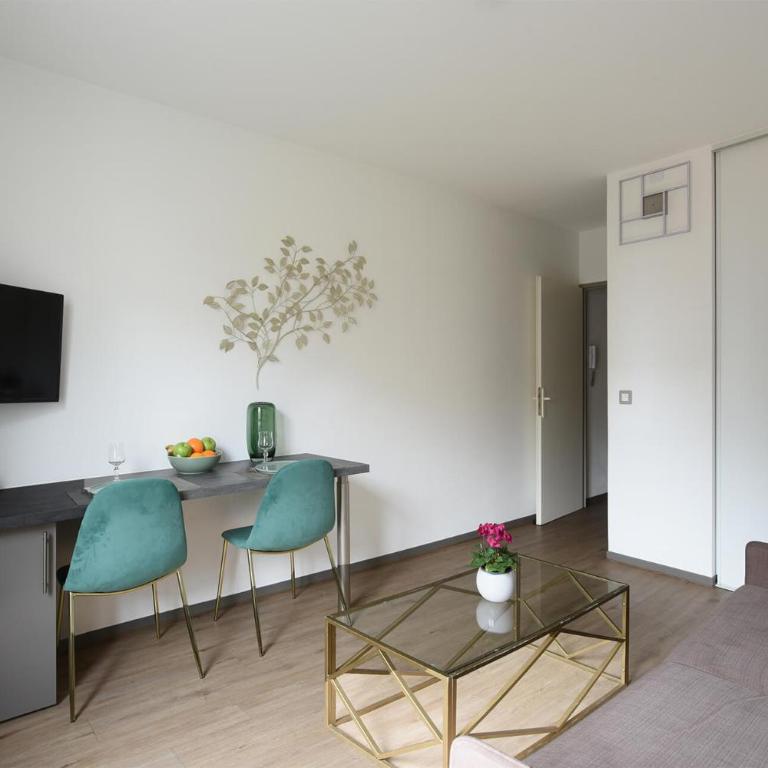 Berge du Rhône, Centre Lyon, espace de travail, tout à pied, Université Lyon 2 et Lyon 3, idéal voyage d'affaires, tourisme, loisirs - Studio - 31