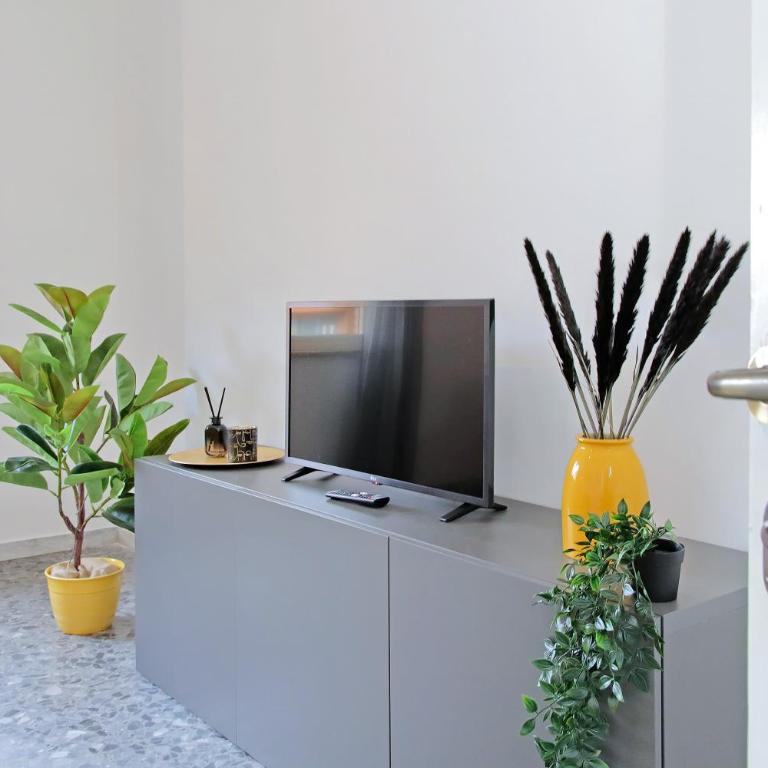 Carmens Flat by DomusDimore - Appartamento con 2 Camere da Letto - 11