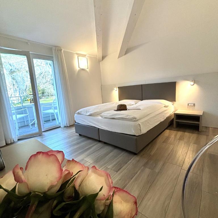 Albergo Garni Francesco - Comfort Double or Twin Room with Mountain view - 10
