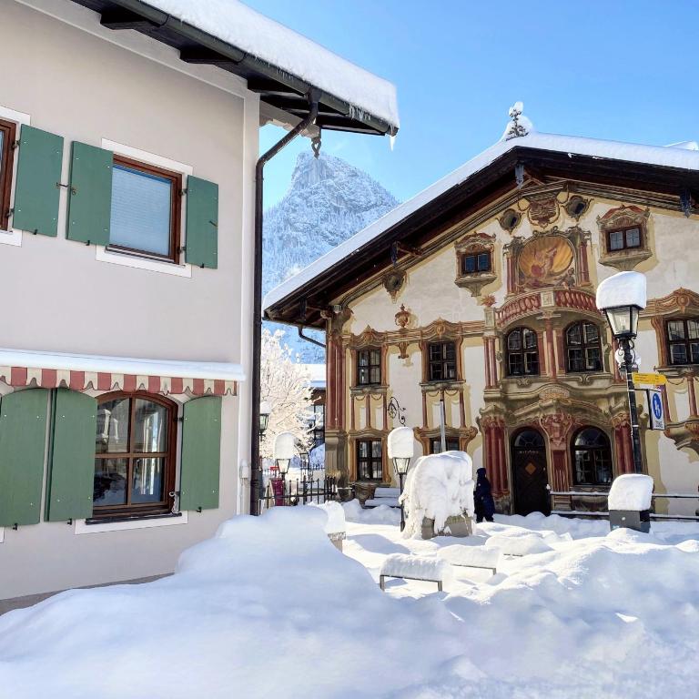 Neu! Moderner bayrischer Flair vor Pilatushaus - Deluxe Apartment - 13