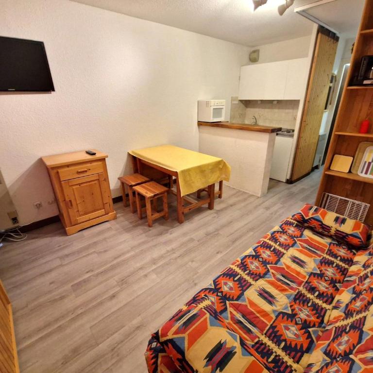 Charmant Studio 4 Pers. - Proche des Pistes et Commerces, Calme et Ensoleillé - FR-1-265-323 - Studio - 16
