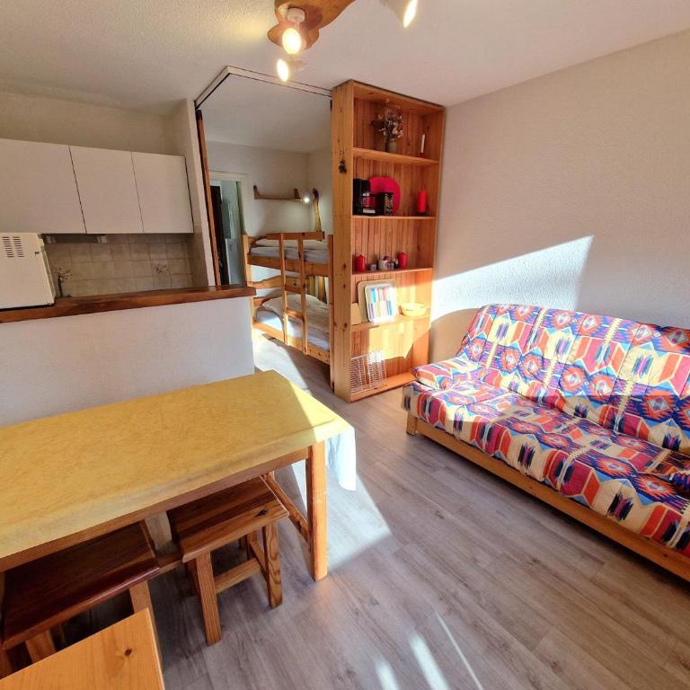 Charmant Studio 4 Pers. - Proche des Pistes et Commerces, Calme et Ensoleillé - FR-1-265-323 - Studio - 17