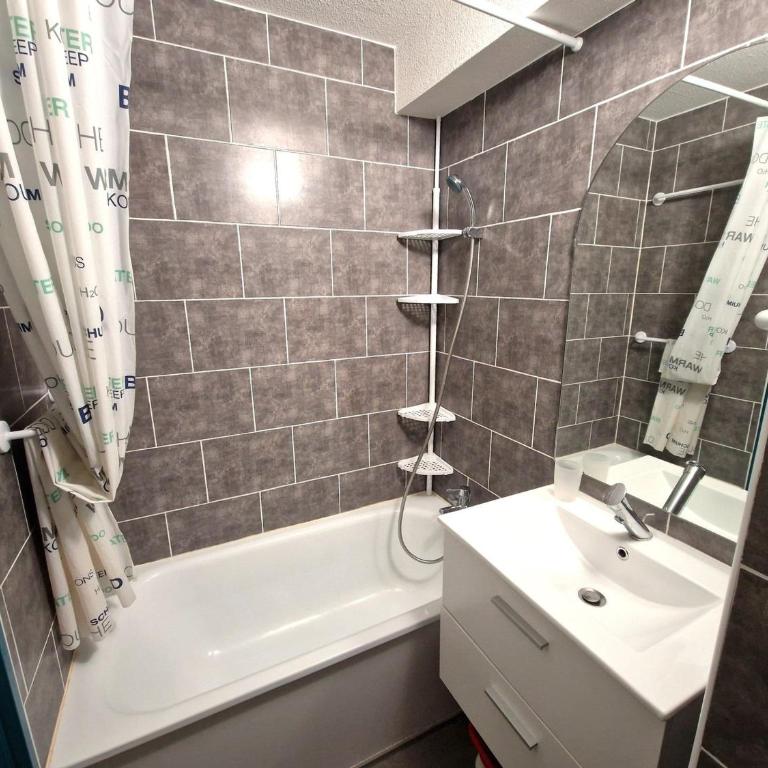 Studio confortable 4 pers au cœur de Valfréjus avec balcon - FR-1-265-353 - Estudio - 8