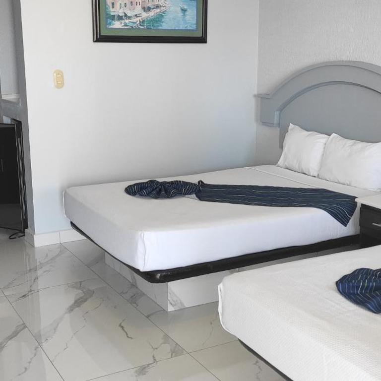 Hotel Playa Marina - Twin Room - 1