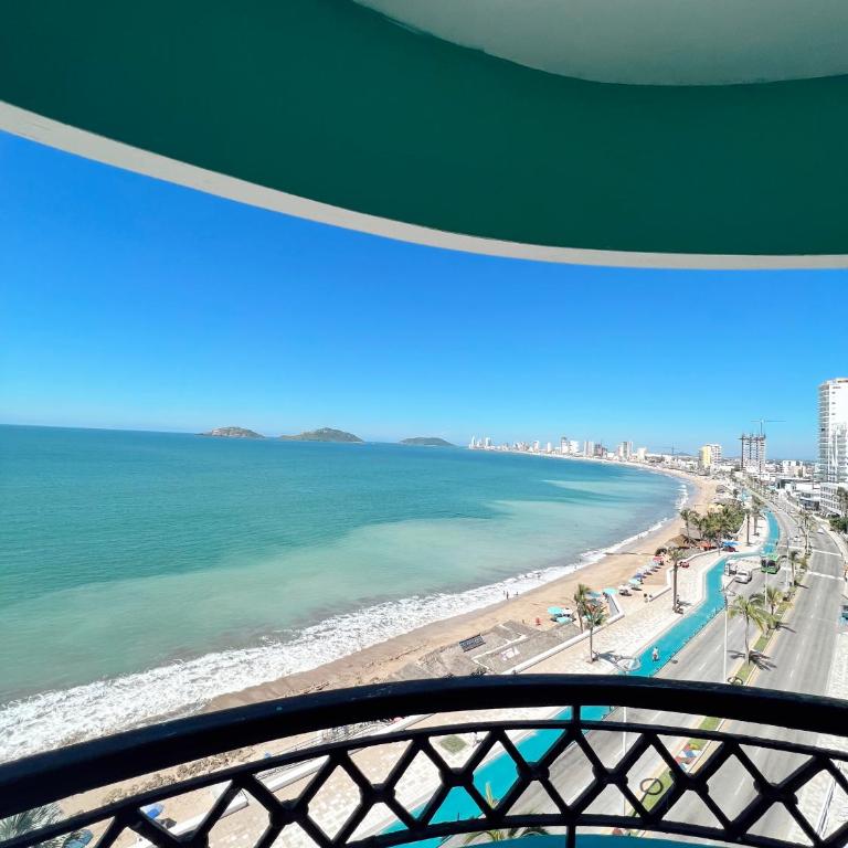 Hotel Playa Marina - Suite - 15