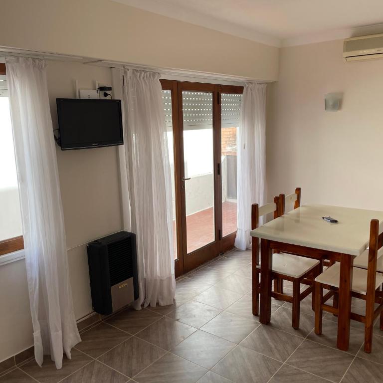 Departamento Céntrico, Cerca de Hospitales - Apartamento de 1 dormitorio - 3
