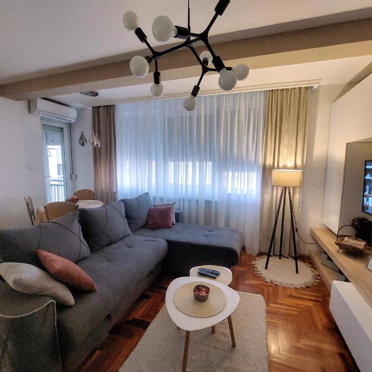Stan na dan Sara Novi Sad - u blizini centra grada - One-Bedroom Apartment - 3