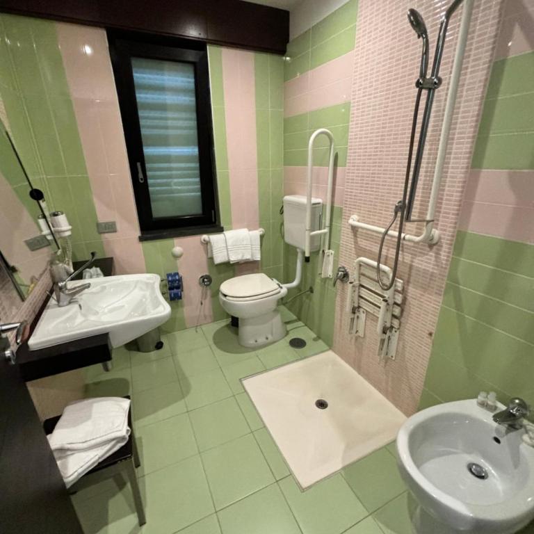 Abalon Pompei Resort - Camera Matrimoniale con Accesso Disabili - 8