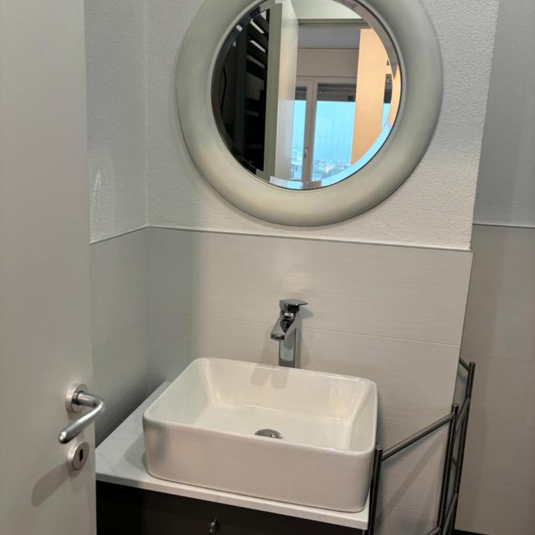 FabFour - Piazza Fontana - Appartamento con 2 Camere da Letto - 22