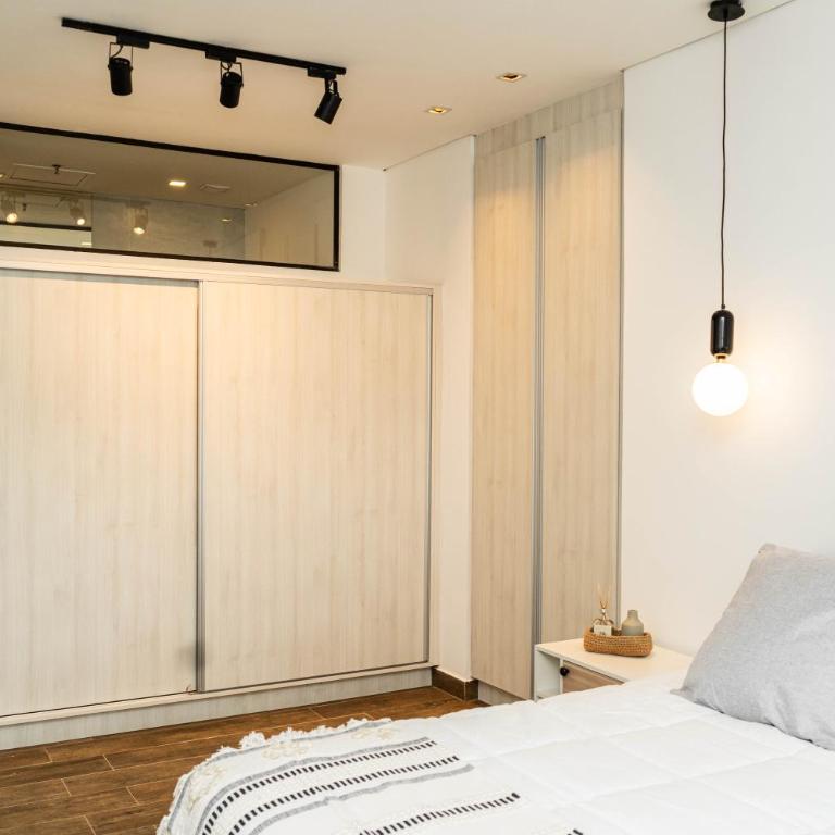 Spacious apartment with Style and Natural Light - One-Bedroom Apartment - 10