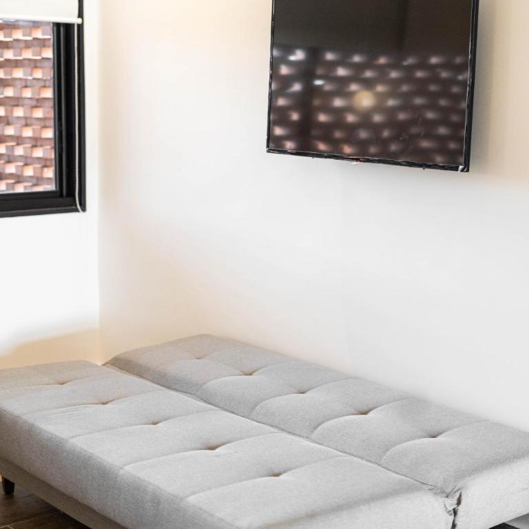 Spacious apartment with Style and Natural Light - One-Bedroom Apartment - 5