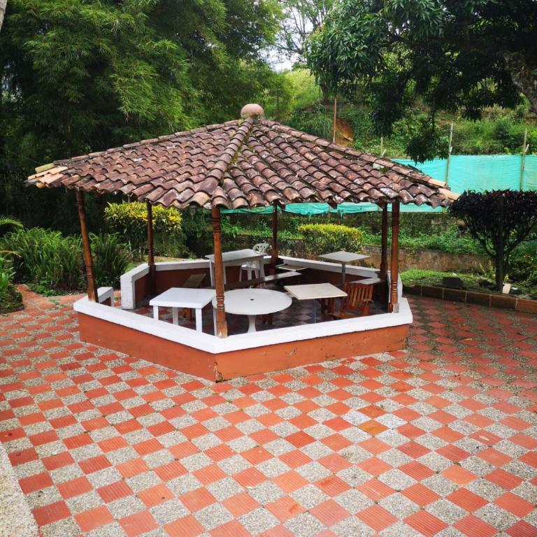 Finca Villa Cristian Copacabana Antioquia - Casa de 5 dormitorios - 15