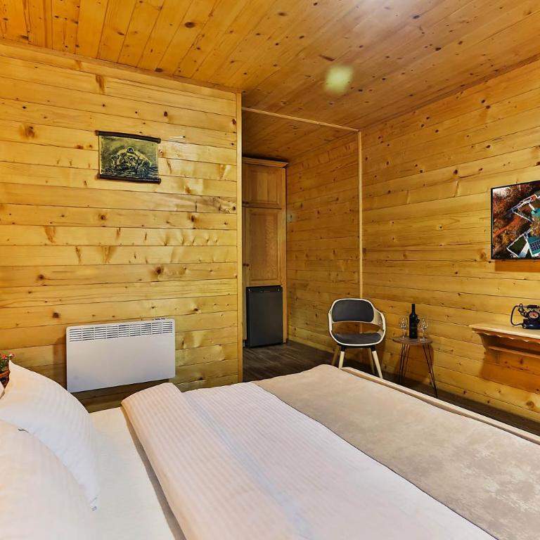 Garni Hotel Elite Resort - Superior Dvokrevetna Soba sa Bračnim Krevetom - 3