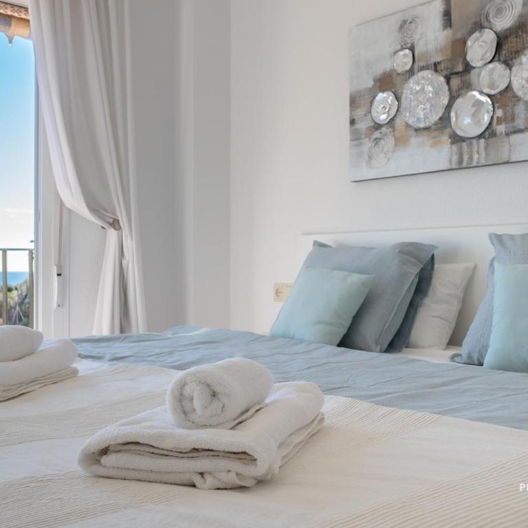Apartment Castillo by Beach Sea View - Two-Bedroom Apartment - 10