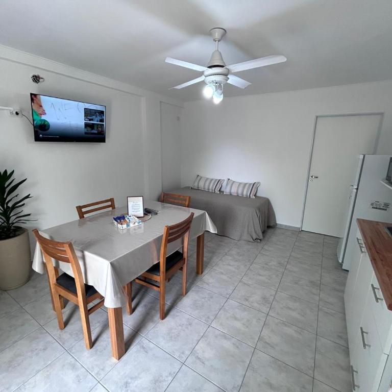 Emblema Departamentos - One-Bedroom Apartment with Balcony - 1