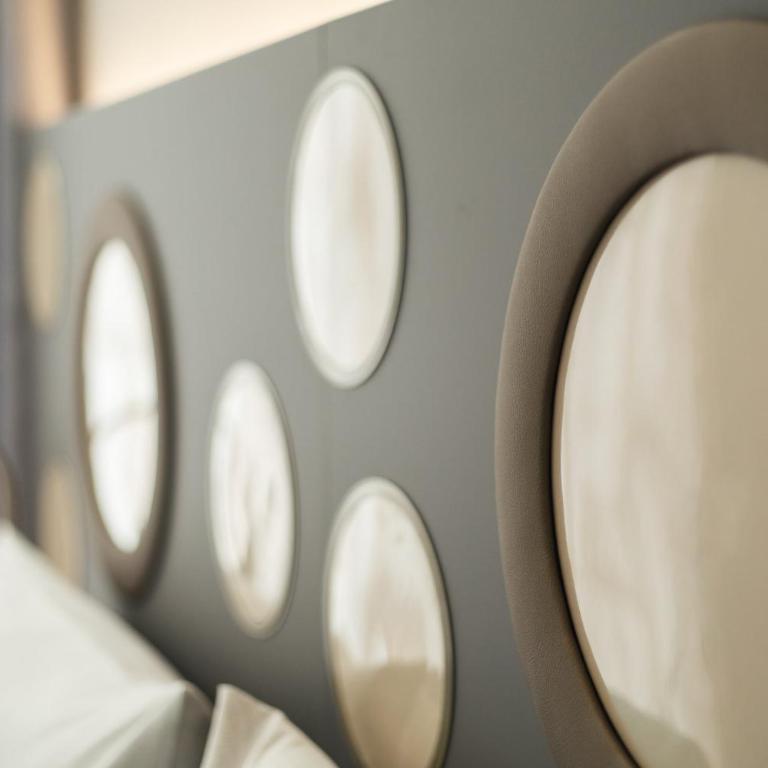 Holiday Inn - the niu, Brass Munich Olympiapark by IHG - Premium Queen Room - 8