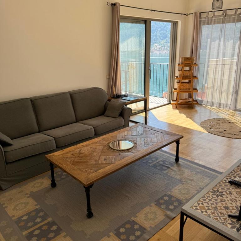 CICADA SEA VIEW, 2-BD APARTMENT, Dobrota - Apartman sa 2 Spavaće Sobe - 7