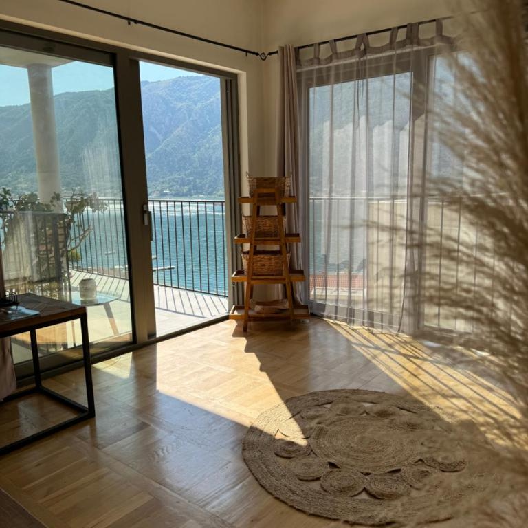 CICADA SEA VIEW, 2-BD APARTMENT, Dobrota - Apartman sa 2 Spavaće Sobe - 8