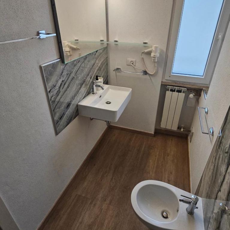La Venére 5Terre - Camera Matrimoniale/Doppia con Letti Singoli con Bagno Privato - 1