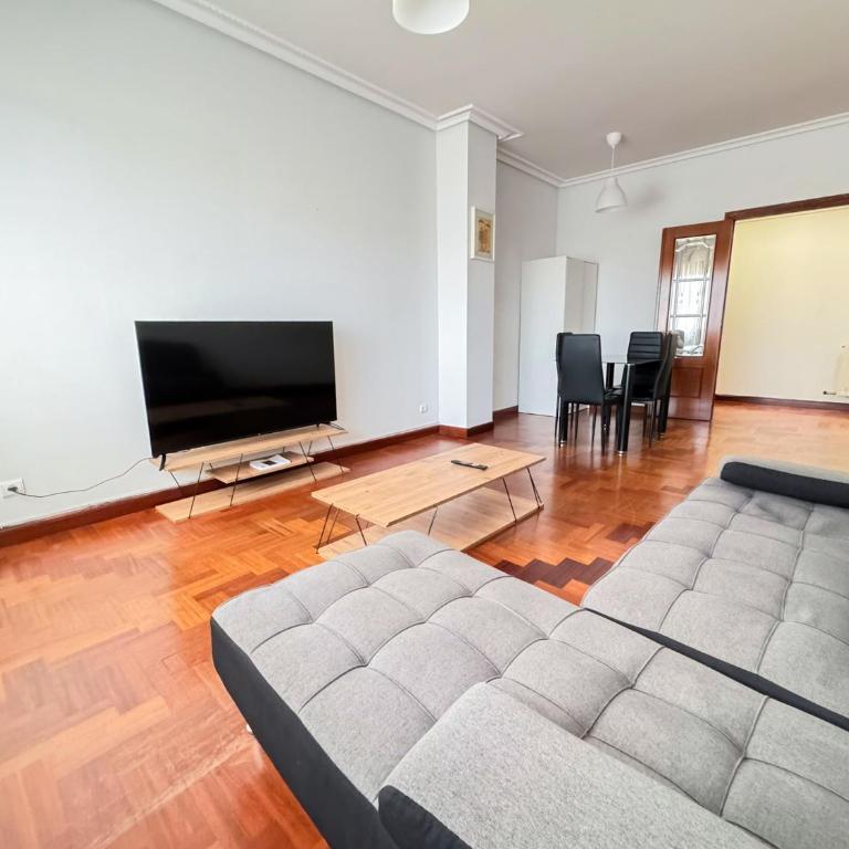 Céntrico y amplio piso en Bilbao - Apartamento de 3 dormitorios - 3