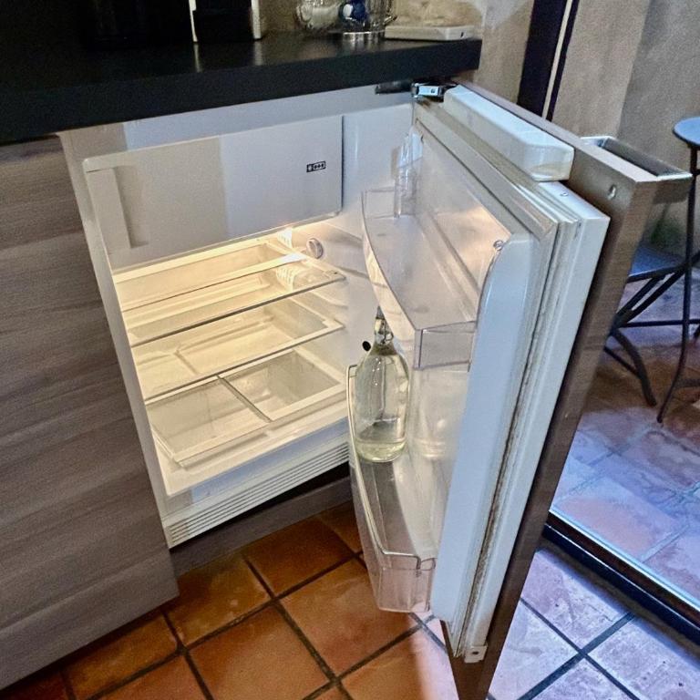Studio Vernon - One-Bedroom Apartment - 25