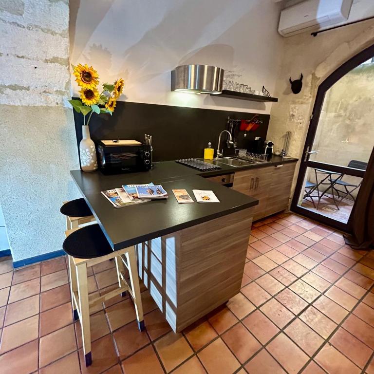 Studio Vernon - One-Bedroom Apartment - 32