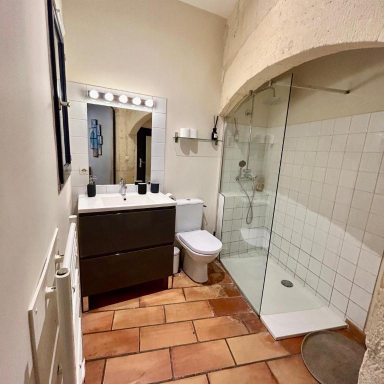 Studio Vernon - One-Bedroom Apartment - 37