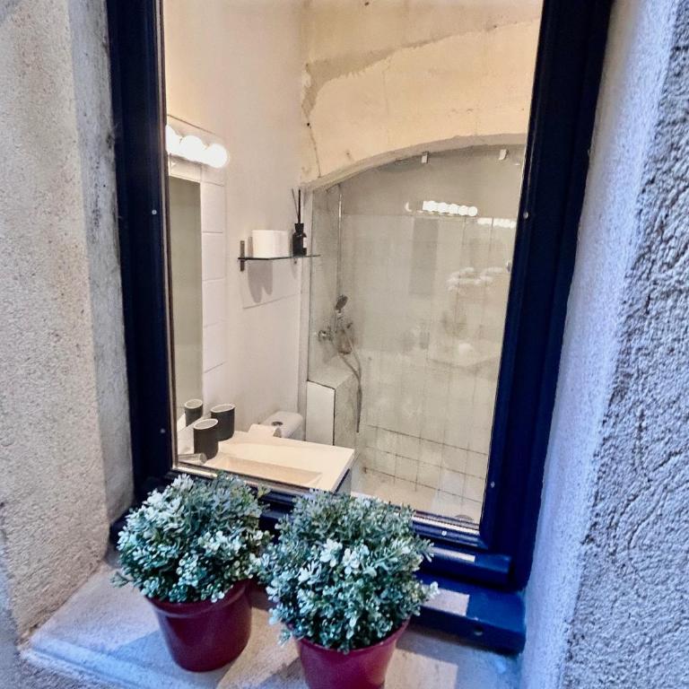 Studio Vernon - One-Bedroom Apartment - 39