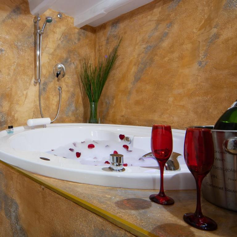 Navona Jacuzzi Apartment - Appartamento con 2 Camere da Letto - 58