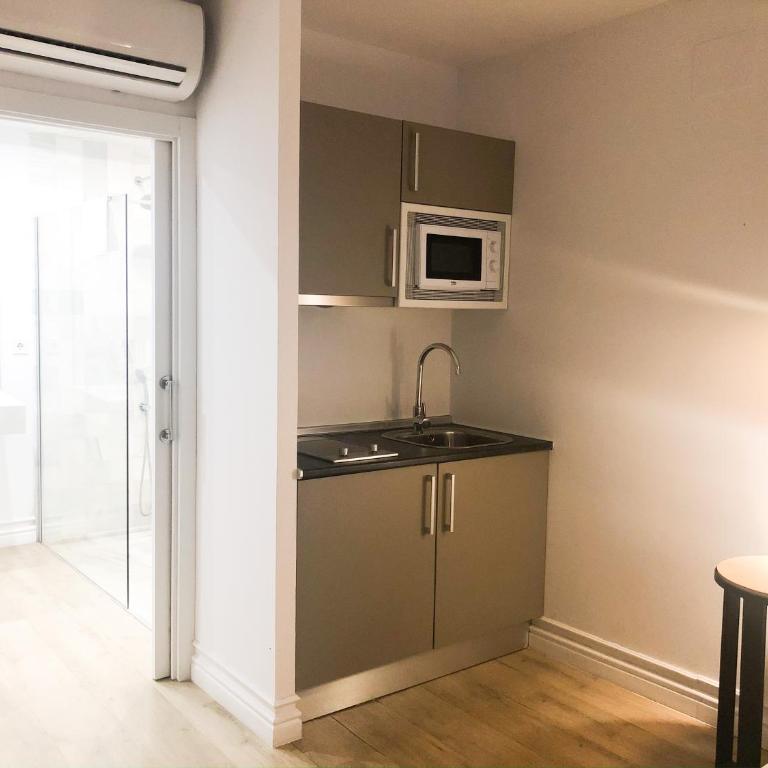 Suites Hom Sevilla - Estudio - 3