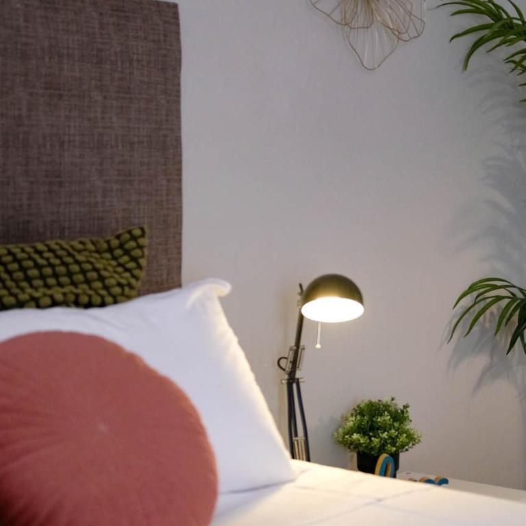 Green Studio - Verona centro - Appartamento con 2 Camere da Letto - 2