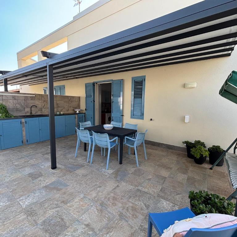 Endless Blue Villa - Two-Bedroom Townhouse - 7
