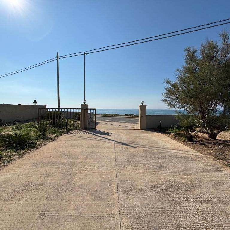Endless Blue Villa - Two-Bedroom Townhouse - 6