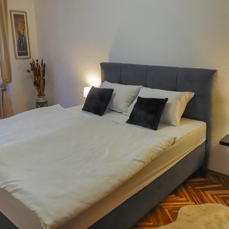 Luxury Apartment Toromanovic - One-Bedroom Apartment - 26