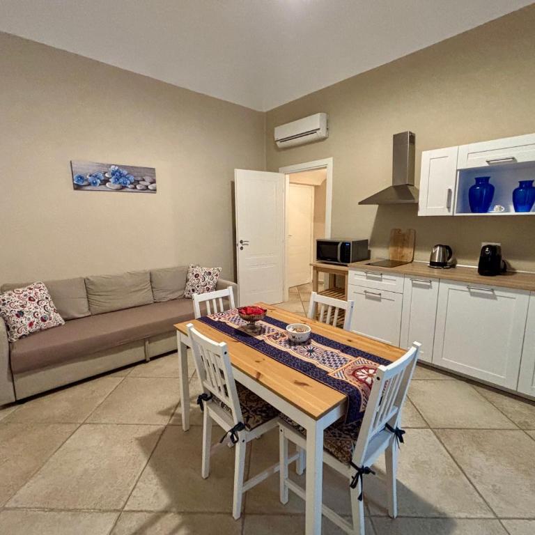 Palermo Centre - Apartments with Private Balcony or Terrace - One-Bedroom Apartment - 2
