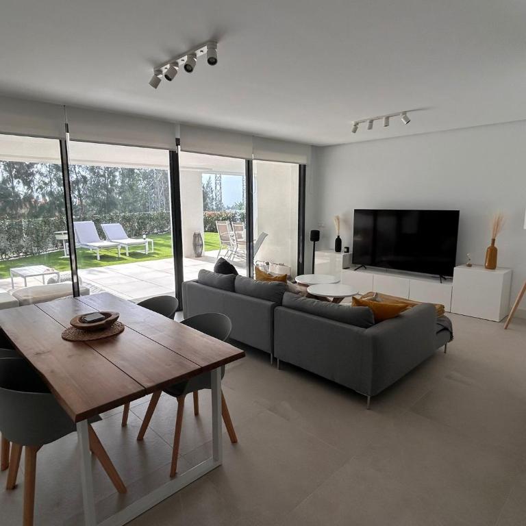 Modern garden apartment by Cabopino golf - Apartamento Premium de 3 dormitorios con balcón - 3