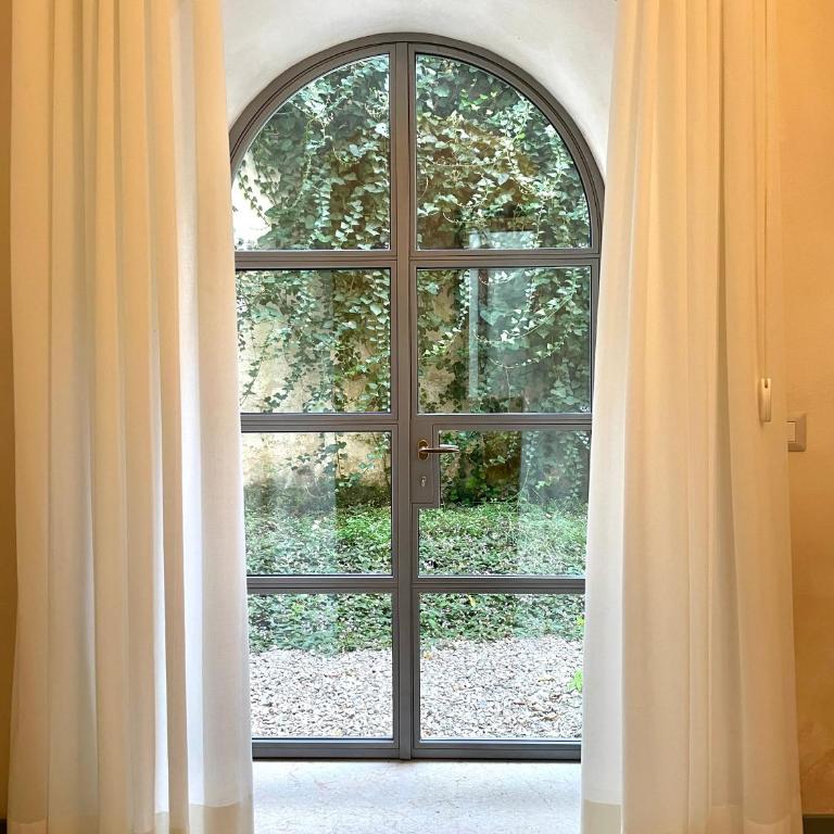 Corte d'oro nel centro storico - Wi-fi & Netflix - Appartamento Deluxe con 1 Camera da Letto e Vista Giardino - 2