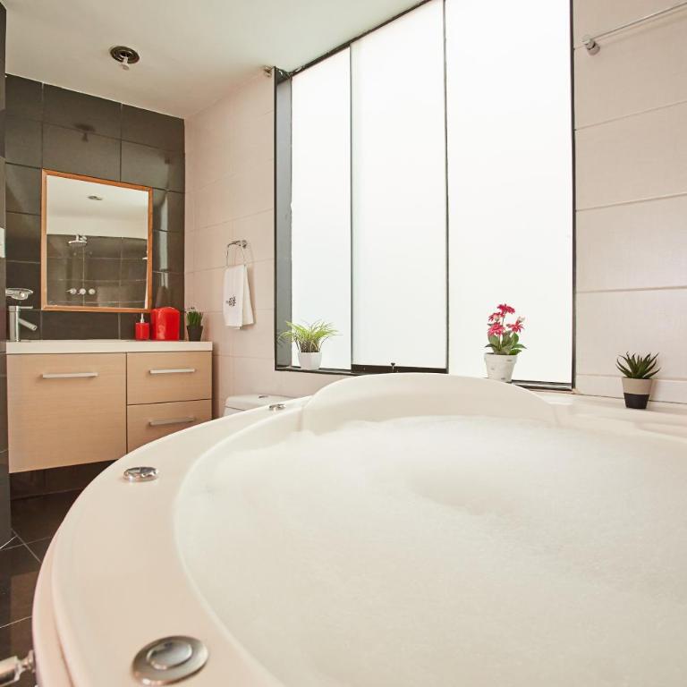 Inti Tampu Inn - Suite con bañera de hidromasaje - Cama extragrande - 4