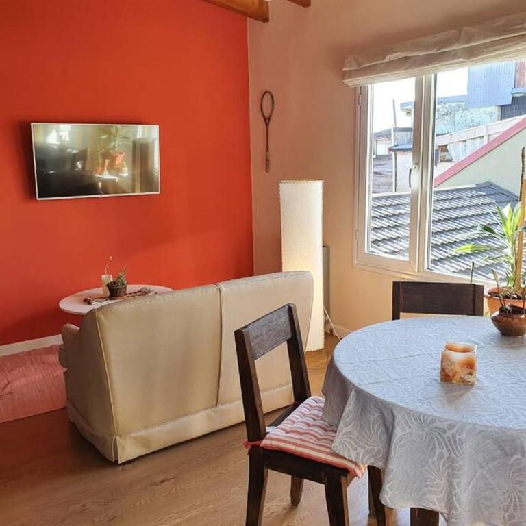 Departamento urbano en 1º piso - Apartamento de 1 dormitorio - 1