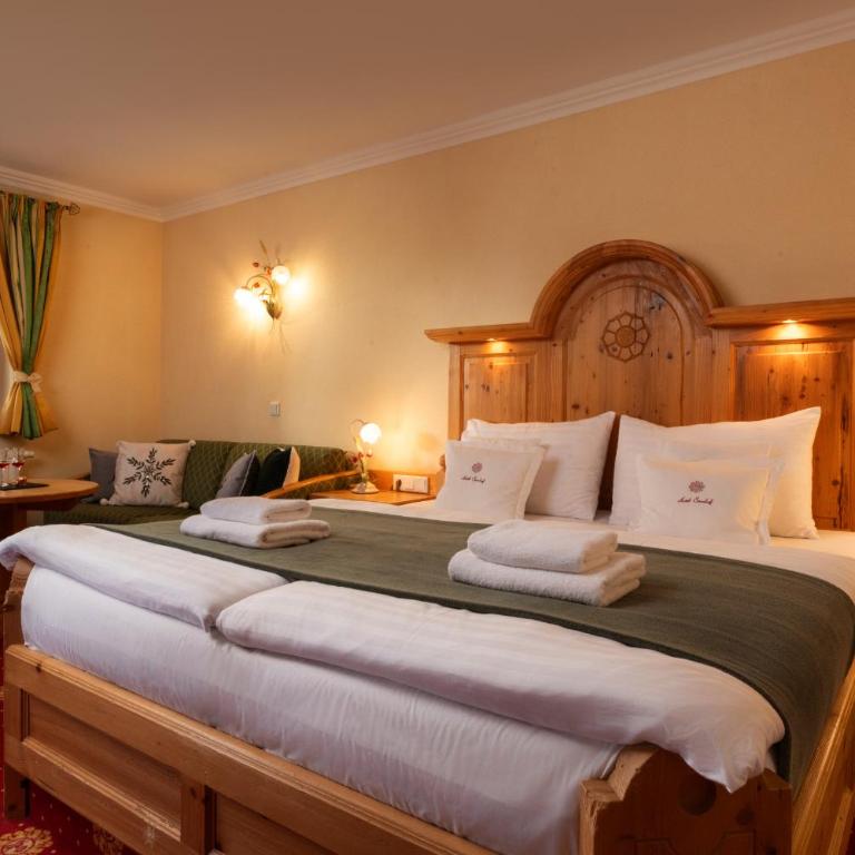 Sonnhof am Hochkönig - Familienzimmer mit Gartenblick - 10