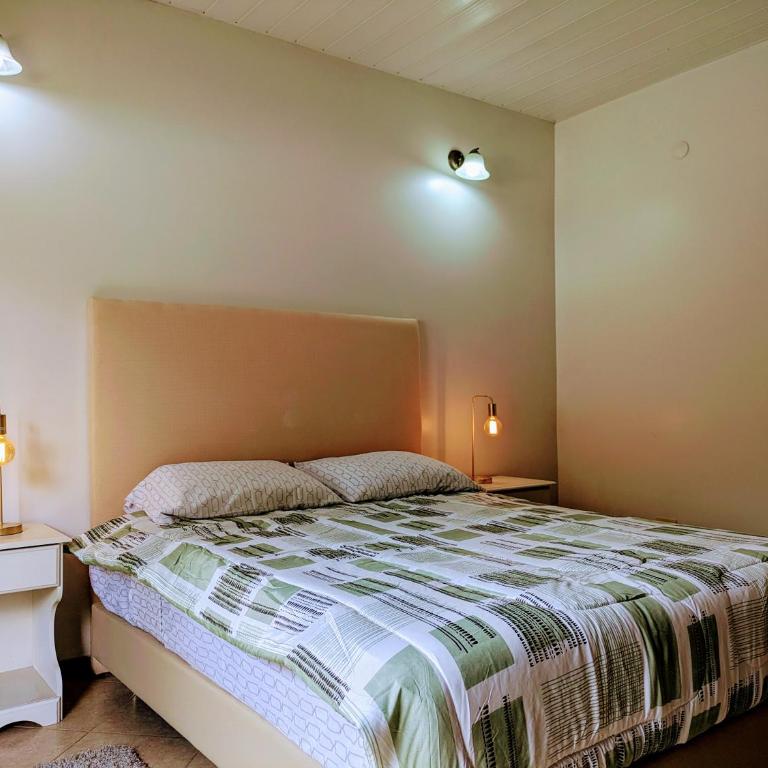 Dream House with Private Pool and BBQ Area - Villa - 15